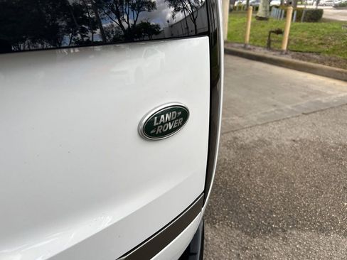 Used 2023 Land Rover Range Rover SE image 23