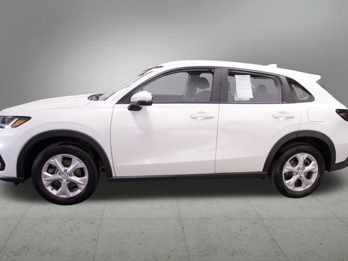 Certified 2024 Honda HR-V LX image 2