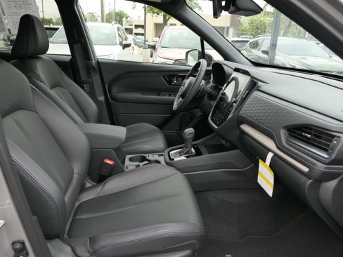 Certified 2025 Subaru Forester Limited w/ Popular Package image 24