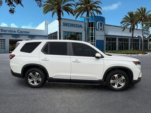 Used 2023 Honda Pilot EX-L image 8