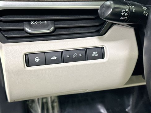 Used 2019 Nissan Altima 2.5 Platinum image 17