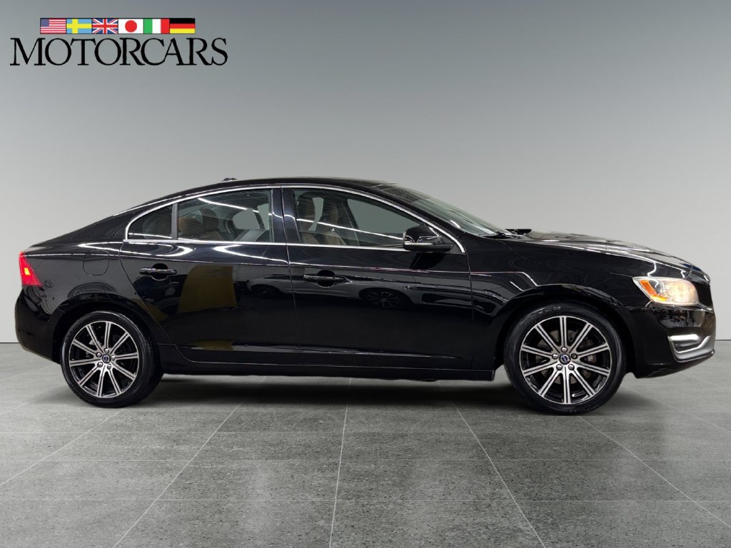 Used 2017 Volvo S60 T5 Inscription AWD/4WD image 2