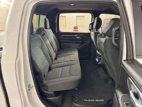 Used 2022 RAM 1500 Big Horn AWD/4WD image 32