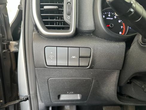 Used 2021 Kia Sportage LX FWD image 17