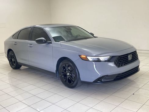 Certified 2025 Honda Accord SE image 25