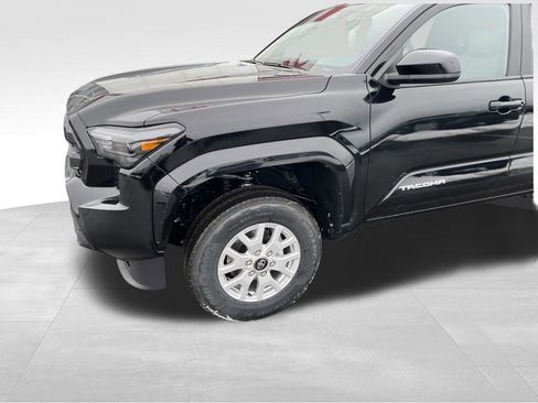 New 2026 Toyota Tacoma SR5 image 2