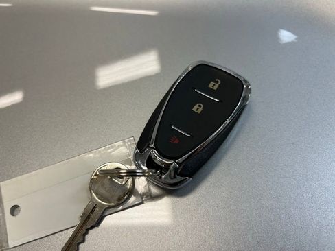 Used 2020 Chevrolet Sonic LT image 33