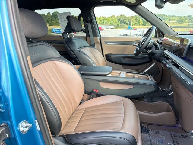 Used 2024 Kia EV9 GT-Line AWD/4WD image 32