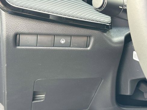 New 2026 Nissan Kicks SR w/ Cold Weather Package image 19