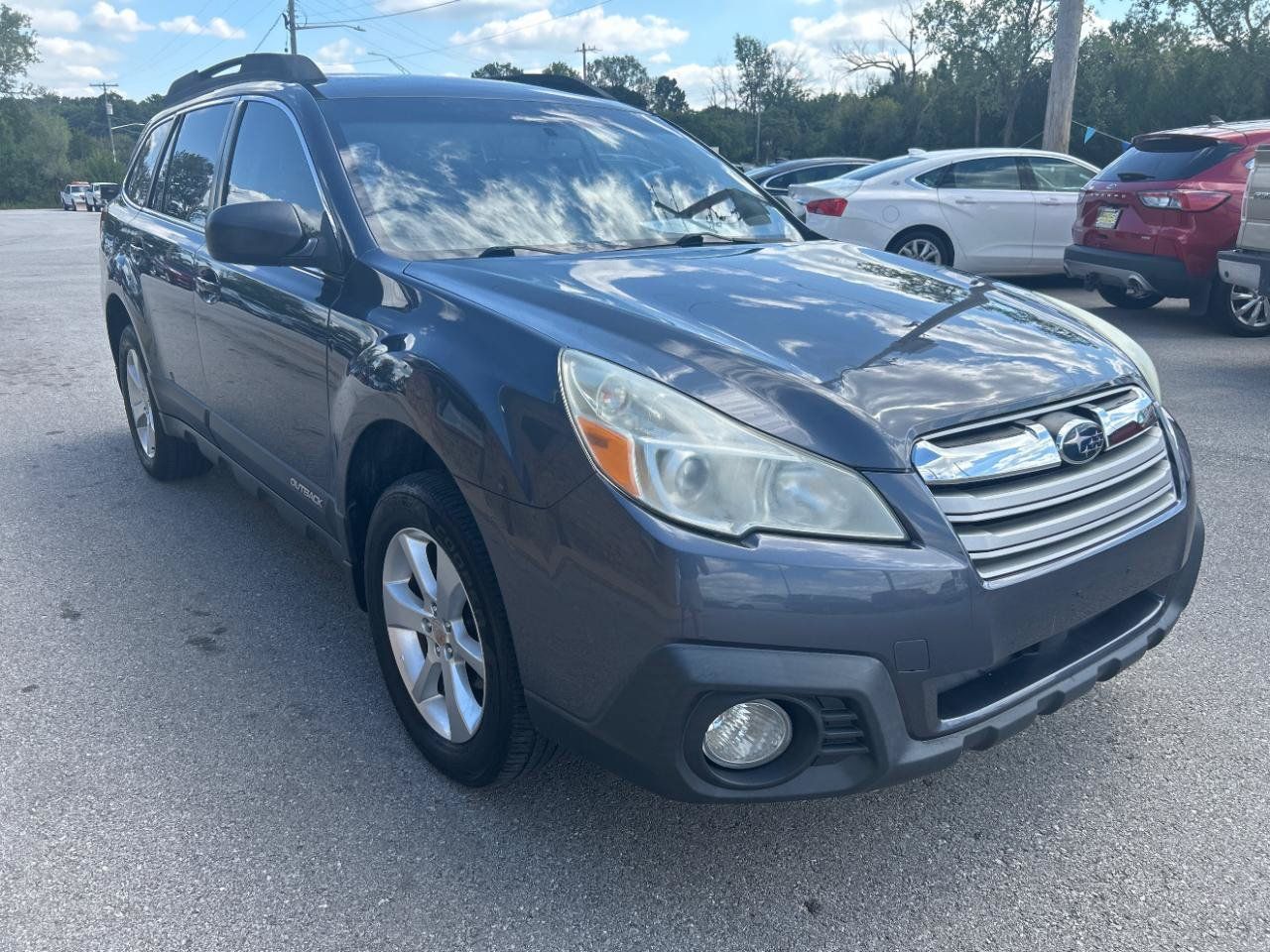 Used 2014 Subaru Outback 2.5i w/ Alloy Wheel Package AWD/4WD image 3