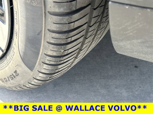 Used 2025 Volvo V60 B5 Cross Country Plus image 13