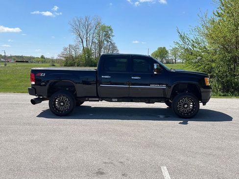 Used 2014 GMC Sierra 3500 Denali w/ LPO, On The Job Package AWD/4WD image 6