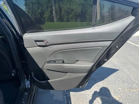 Used 2018 Hyundai Elantra Sport w/ Sport Premium Package 03 image 13