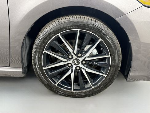 Used 2024 Toyota Camry SE image 31