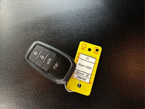 Used 2021 RAM 1500 Big Horn AWD/4WD image 39