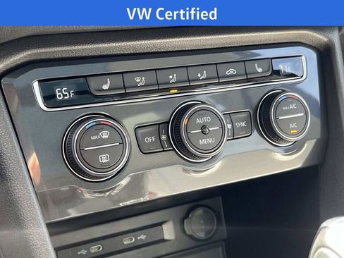 Used 2021 Volkswagen Tiguan SE w/ Panoramic Sunroof Package FWD image 27