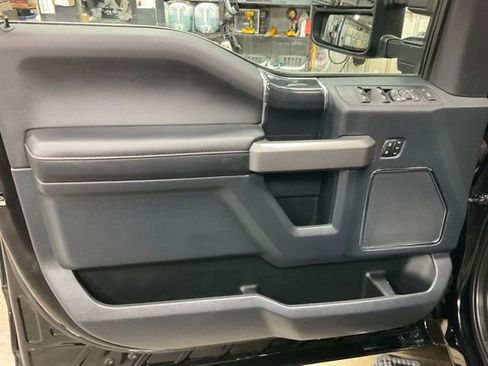 Used 2022 Ford F350 Platinum image 5