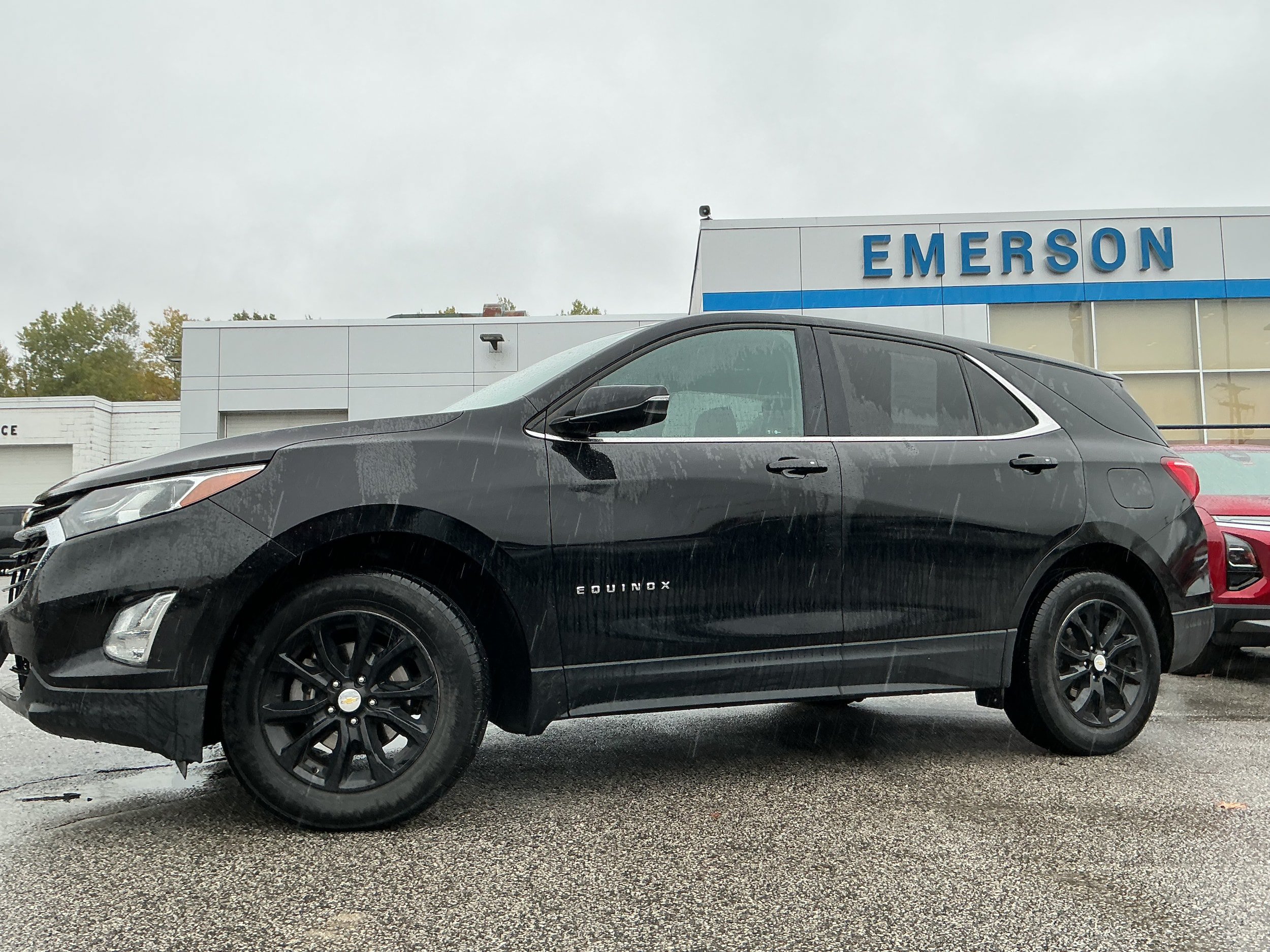 Certified 2018 Chevrolet Equinox LT AWD/4WD image 2