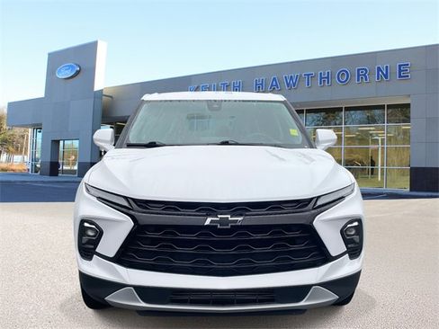 Used 2023 Chevrolet Blazer LT w/ LPO, Black Grille Bar Package image 2