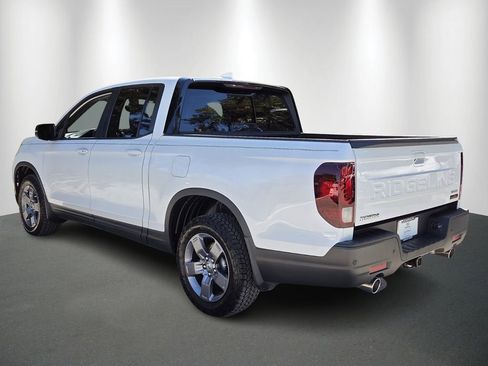Certified 2024 Honda Ridgeline TrailSport image 5
