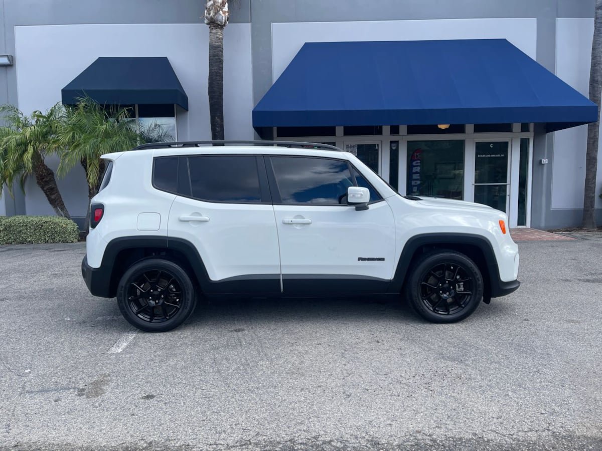 Used 2019 Jeep Renegade Altitude w/ Quick Order Package 2XM FWD image 4