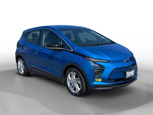 Used 2022 Chevrolet Bolt LT FWD image 7