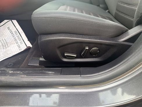 Used 2019 Ford Fusion SE image 21