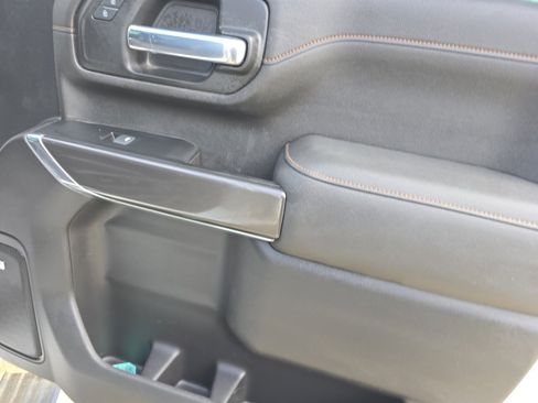 Used 2022 GMC Sierra 2500 AT4 w/ AT4 Premium Plus Package image 15