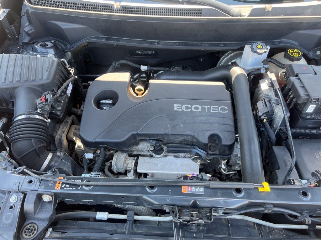Used 2018 Chevrolet Equinox LT FWD image 22