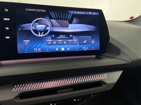 Used 2026 BMW 228i xDrive w/ Technology Package image 28