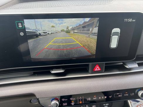 Used 2026 Kia Carnival EX FWD image 14