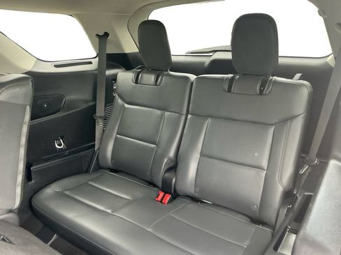 Used 2025 Ford Explorer Active w/ Active Comfort Package AWD/4WD image 21