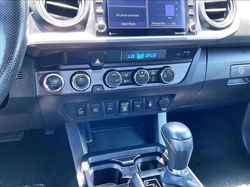 Used 2021 Toyota Tacoma TRD Off-Road w/ Technology Package AWD/4WD image 23
