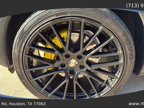Used 2011 Porsche Cayenne S image 14