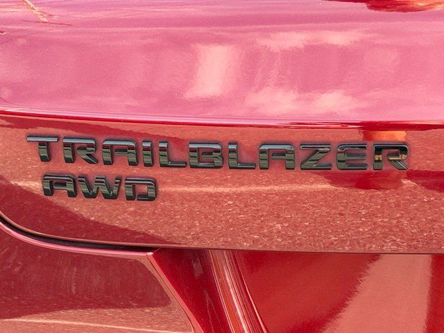Used 2024 Chevrolet TrailBlazer RS w/ Convenience Package AWD/4WD image 19