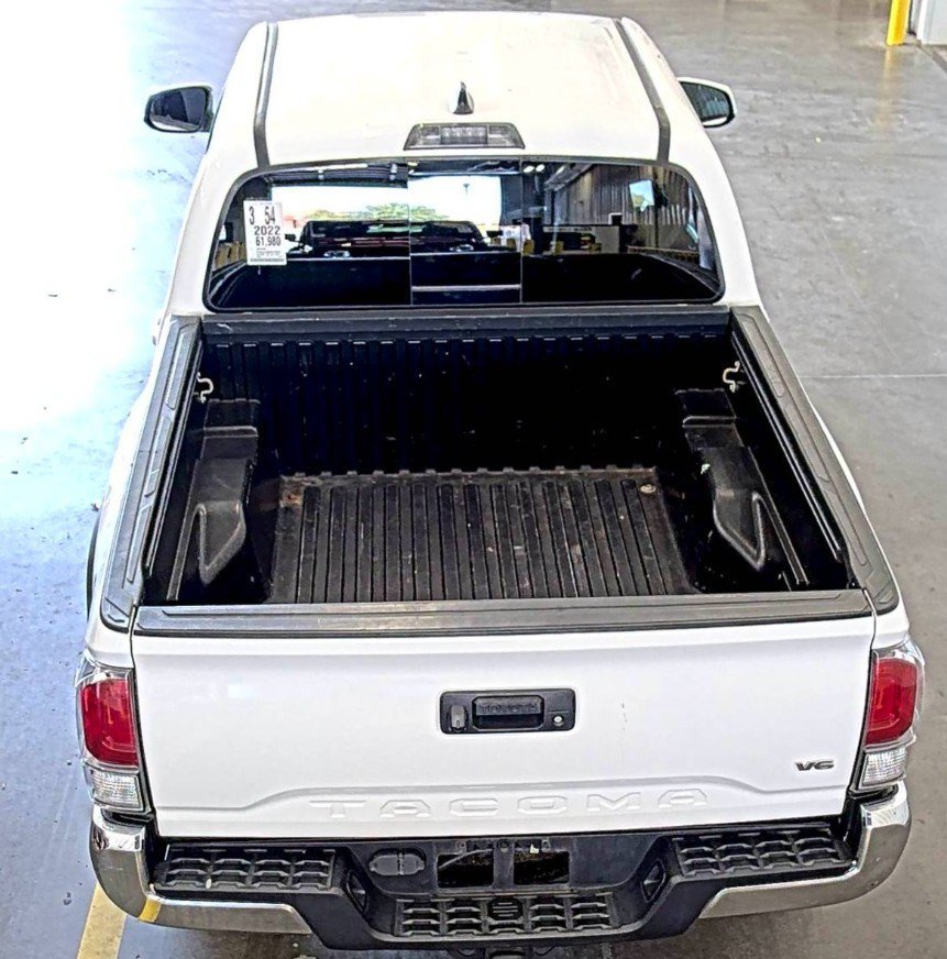 Used 2022 Toyota Tacoma TRD Off-Road RWD image 3