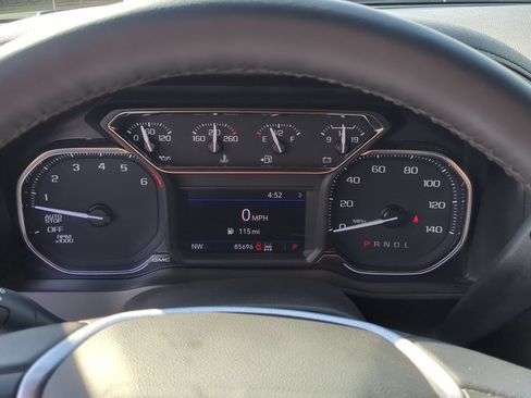 Certified 2021 GMC Sierra 1500 SLT w/ X31 Off-Road Package AWD/4WD image 10
