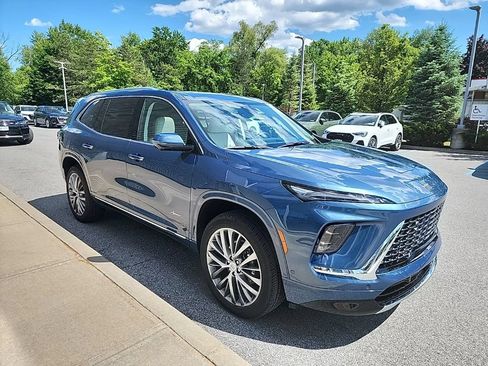 Used 2026 Buick Enclave Avenir w/ Super Cruise Package AWD/4WD image 11