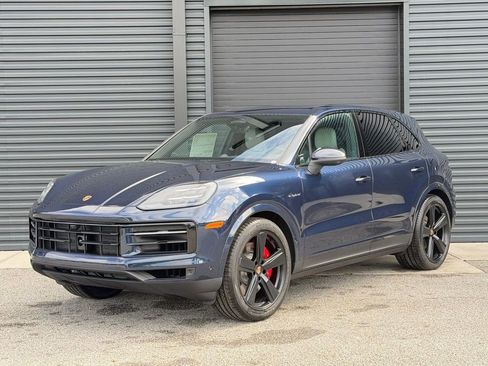 New 2026 Porsche Cayenne S image 1