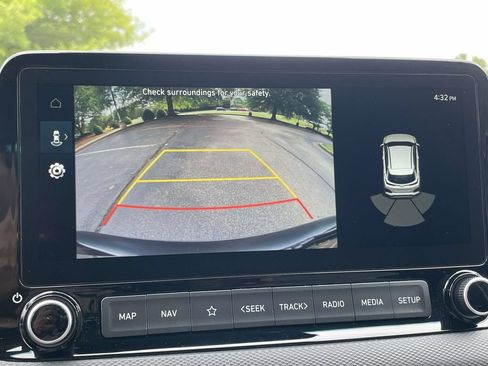 Used 2023 Hyundai Kona Limited FWD image 21
