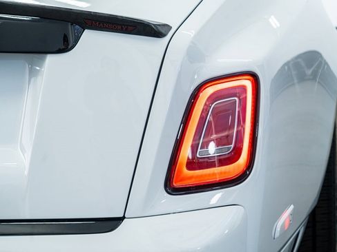 Used 2023 Rolls-Royce Phantom Sedan image 39