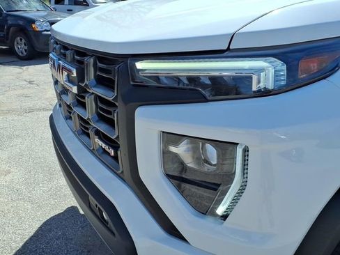 Used 2023 GMC Canyon AT4 w/ Technology Package AWD/4WD image 21
