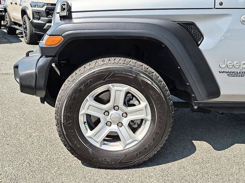 Used 2019 Jeep Wrangler Unlimited Sport S AWD/4WD image 10