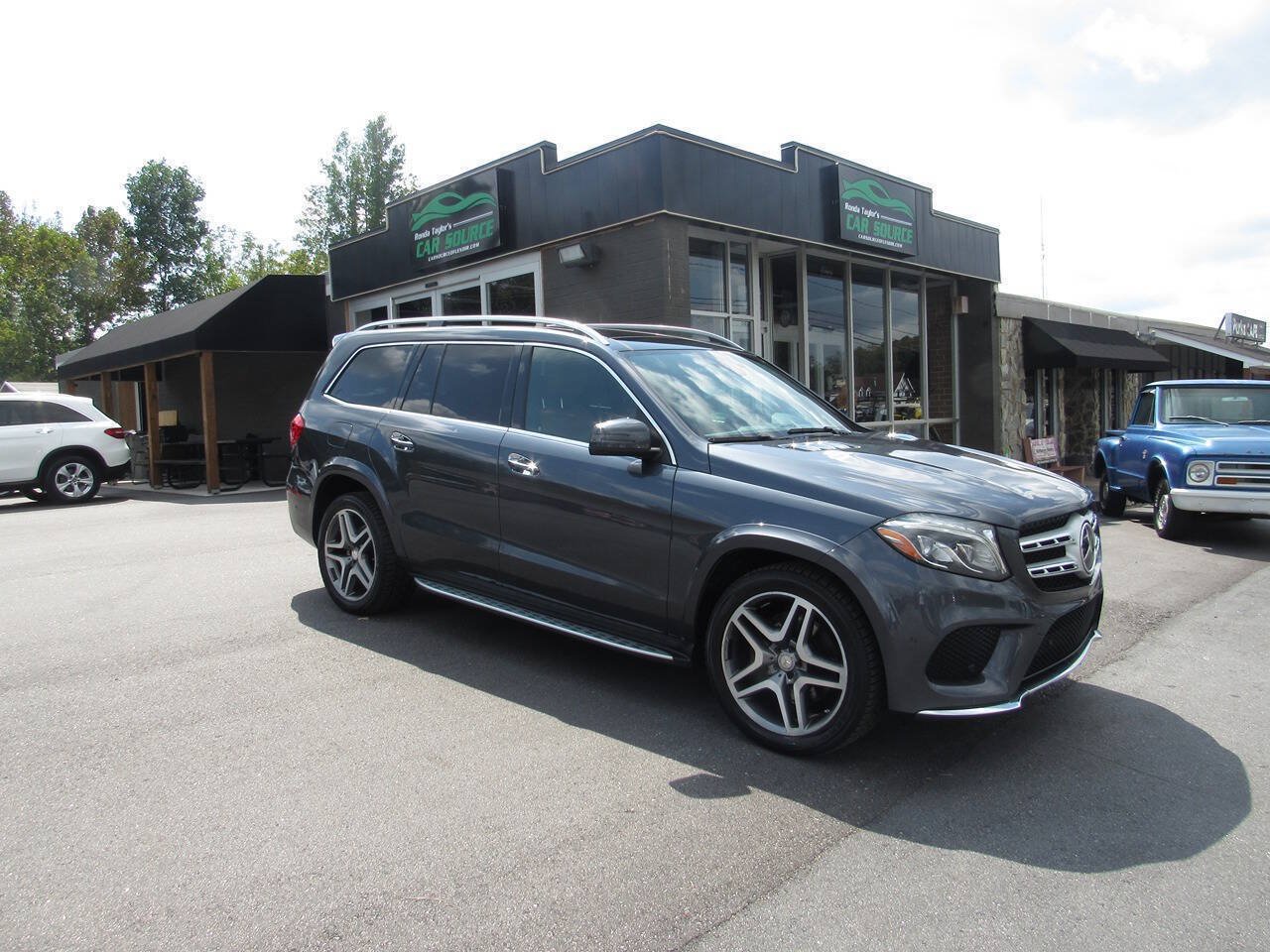 Used 2017 Mercedes-Benz GLS 550 4MATIC image 2