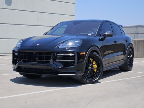 Certified 2024 Porsche Cayenne Turbo GT AWD/4WD image 1
