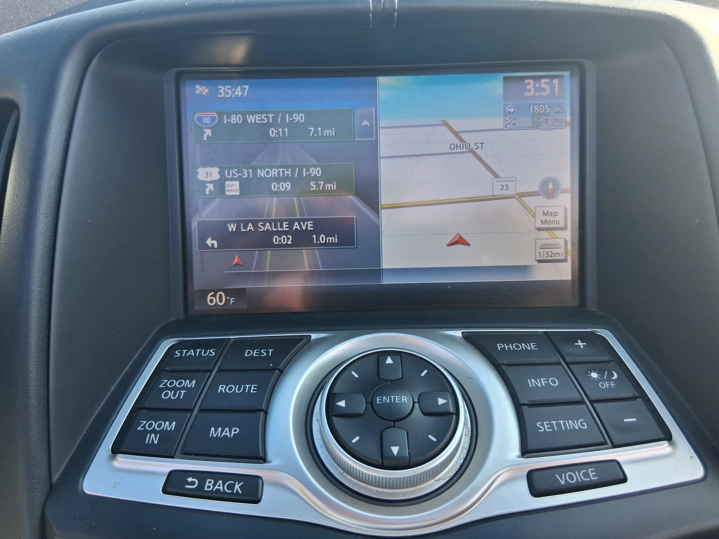 Used 2010 Nissan 370Z Touring w/ Sport Pkg RWD image 15