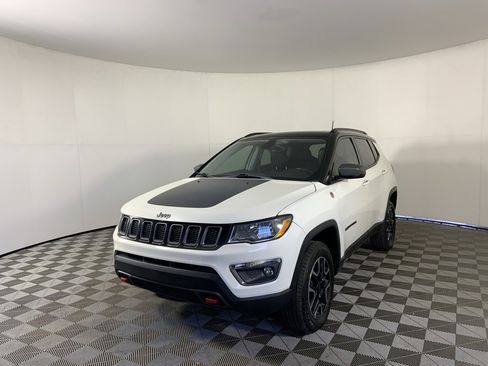 Used 2018 Jeep Compass Trailhawk w/ Navigation Group image 5