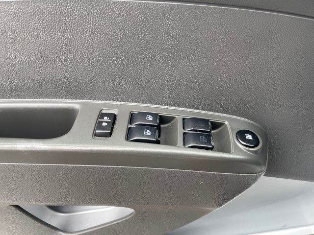 Used 2014 Chevrolet Spark LT FWD image 21