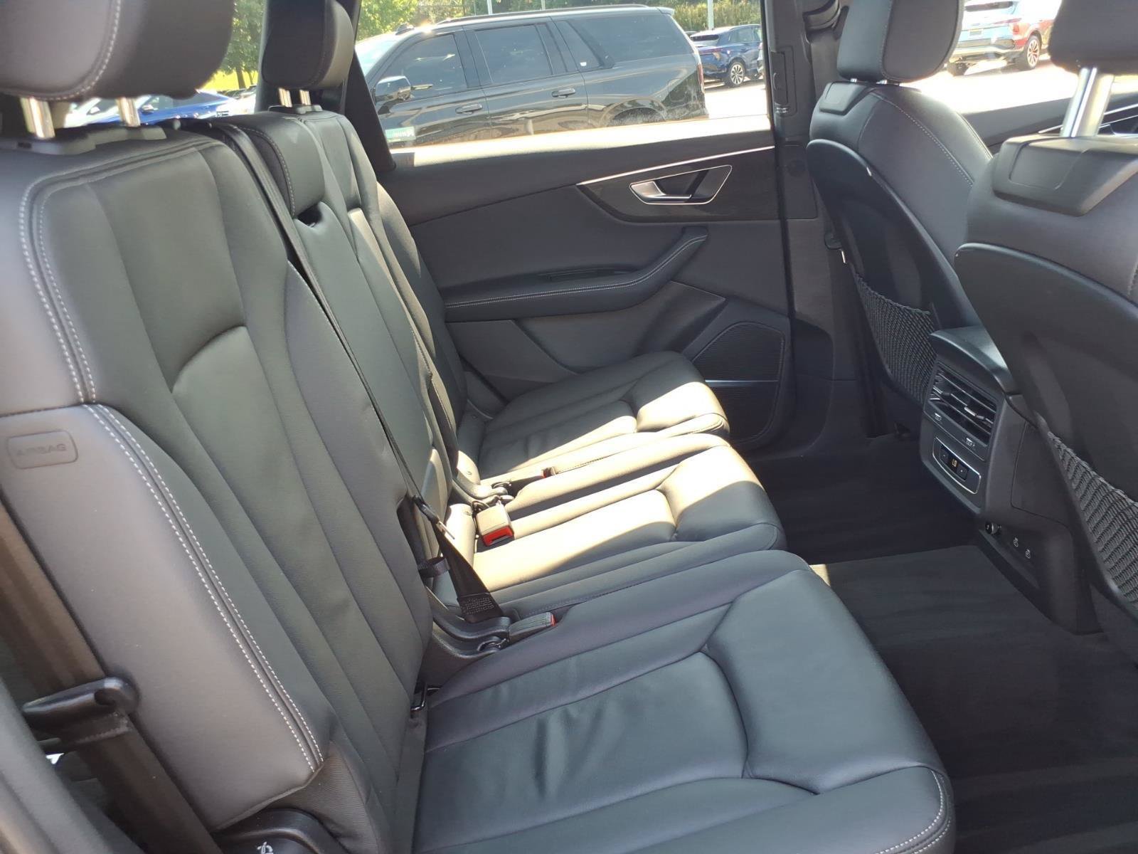 Certified 2025 Audi Q7 3.0T Premium Plus AWD/4WD image 27
