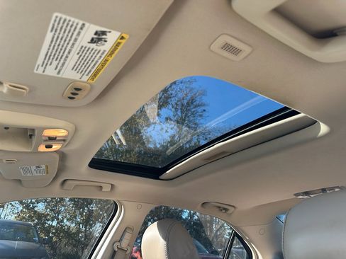 Used 2011 Ford Fusion SEL w/ 301A Rapid Spec Order Code image 12